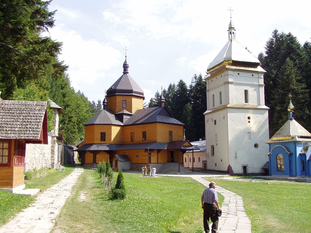 Манявський скит та Хресто-Воздвиженський монастир