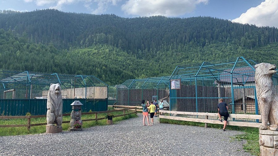 Еко-парк "Долина Вовків"