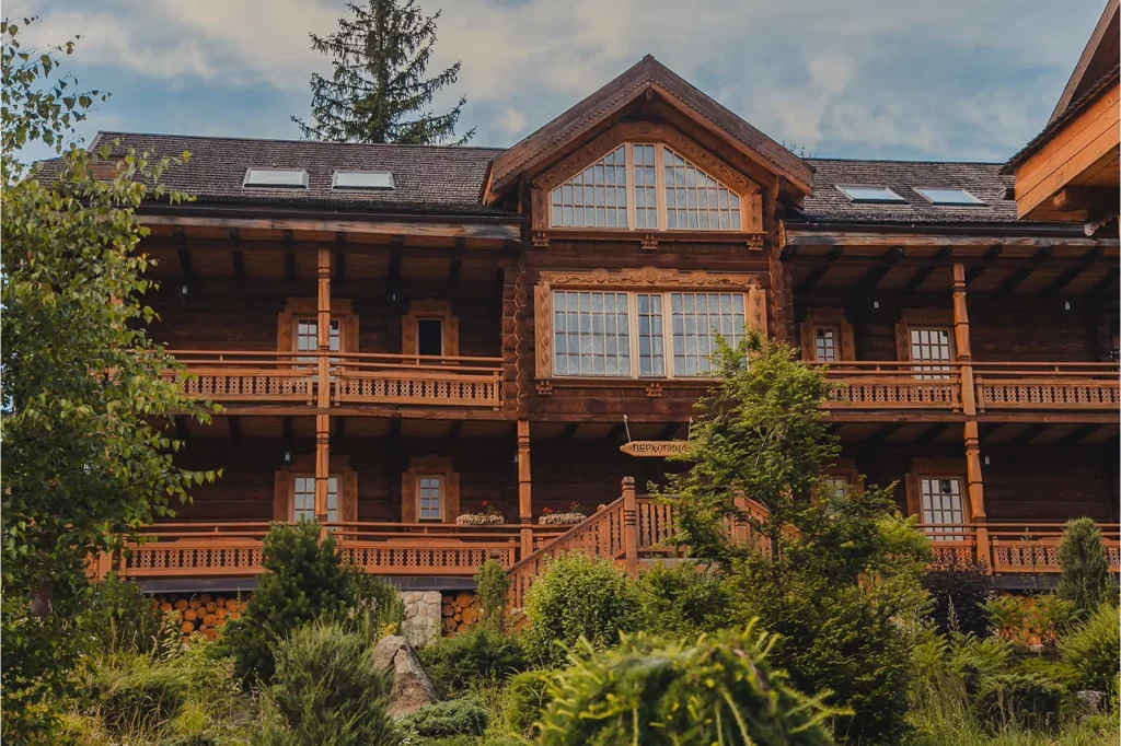 Готель Коруна в Карпатах